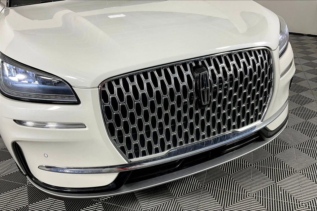 Used 2026 Lincoln Corsair Premiere image 39
