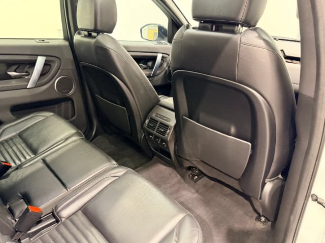 Used 2020 Land Rover Discovery Sport SE AWD/4WD image 37