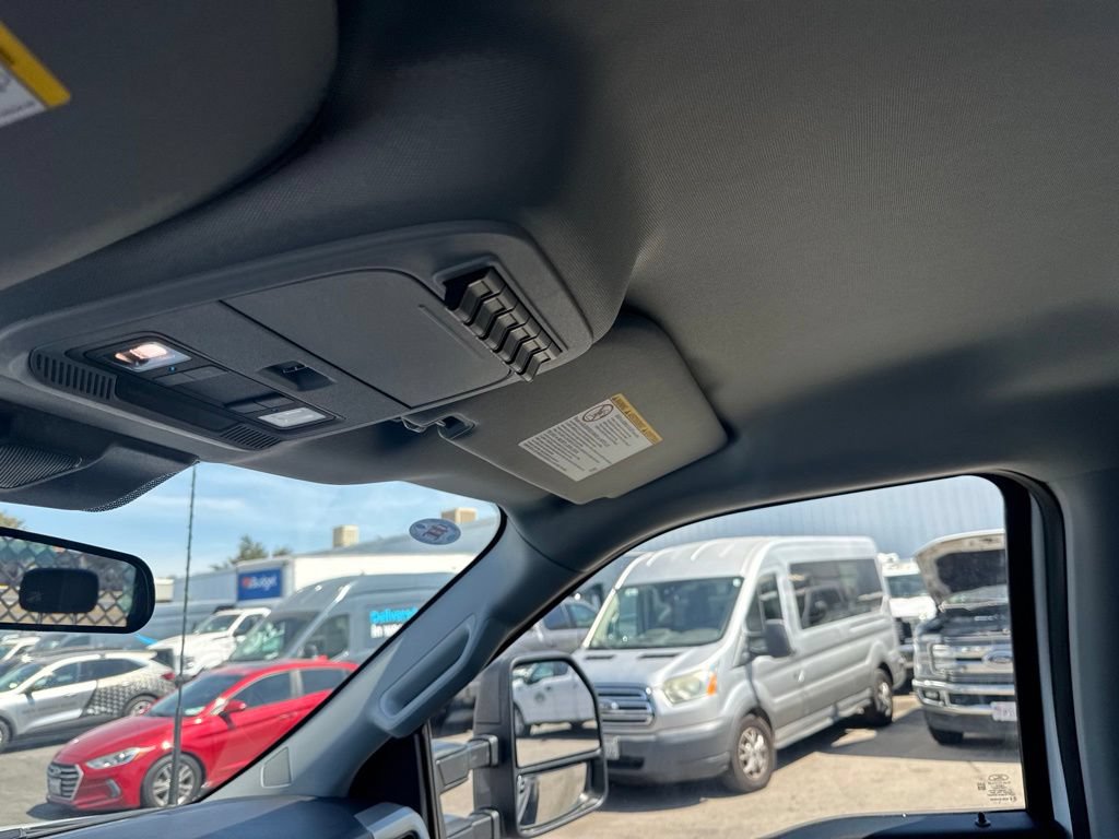 New 2026 Ford F550 4x4 Crew Cab image 12