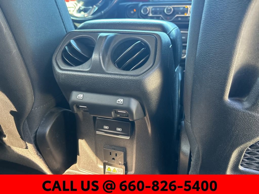 Used 2022 Jeep Wrangler Unlimited Rubicon w/ Cold Weather Group AWD/4WD image 8