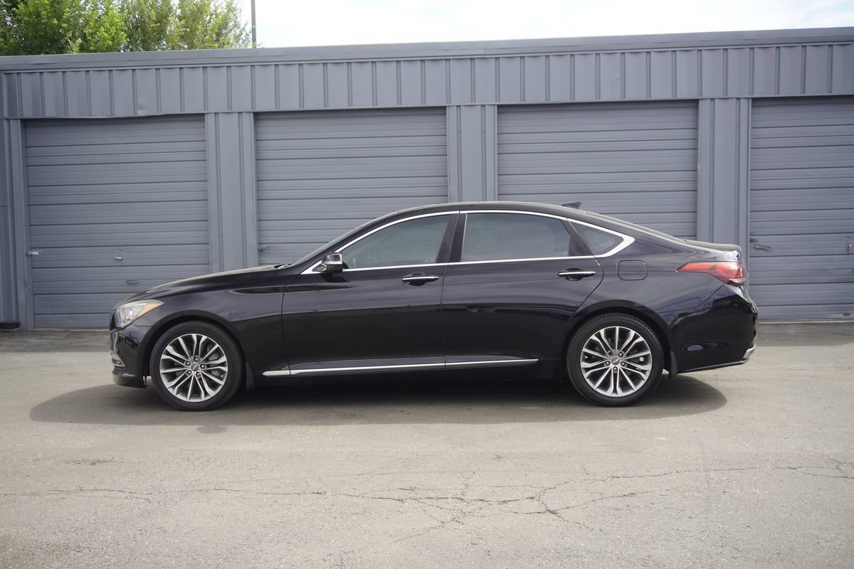 Used 2015 Hyundai Genesis 3.8 w/ Option Group 03 AWD/4WD image 2