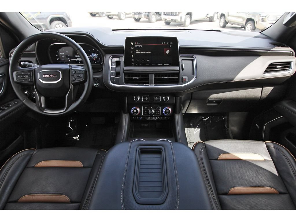 Used 2024 GMC Yukon AT4 w/ AT4 Premium Package AWD/4WD image 9