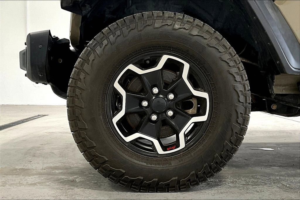 Used 2020 Jeep Gladiator Rubicon image 11