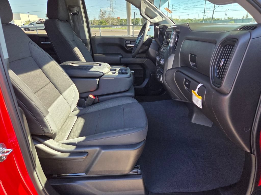 Used 2025 Chevrolet Silverado 1500 Custom Trail Boss w/ Dark Appearance Package AWD/4WD image 16