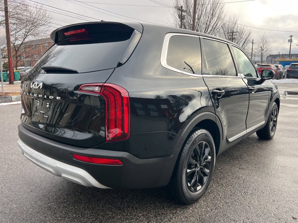 Certified 2022 Kia Telluride LX image 5