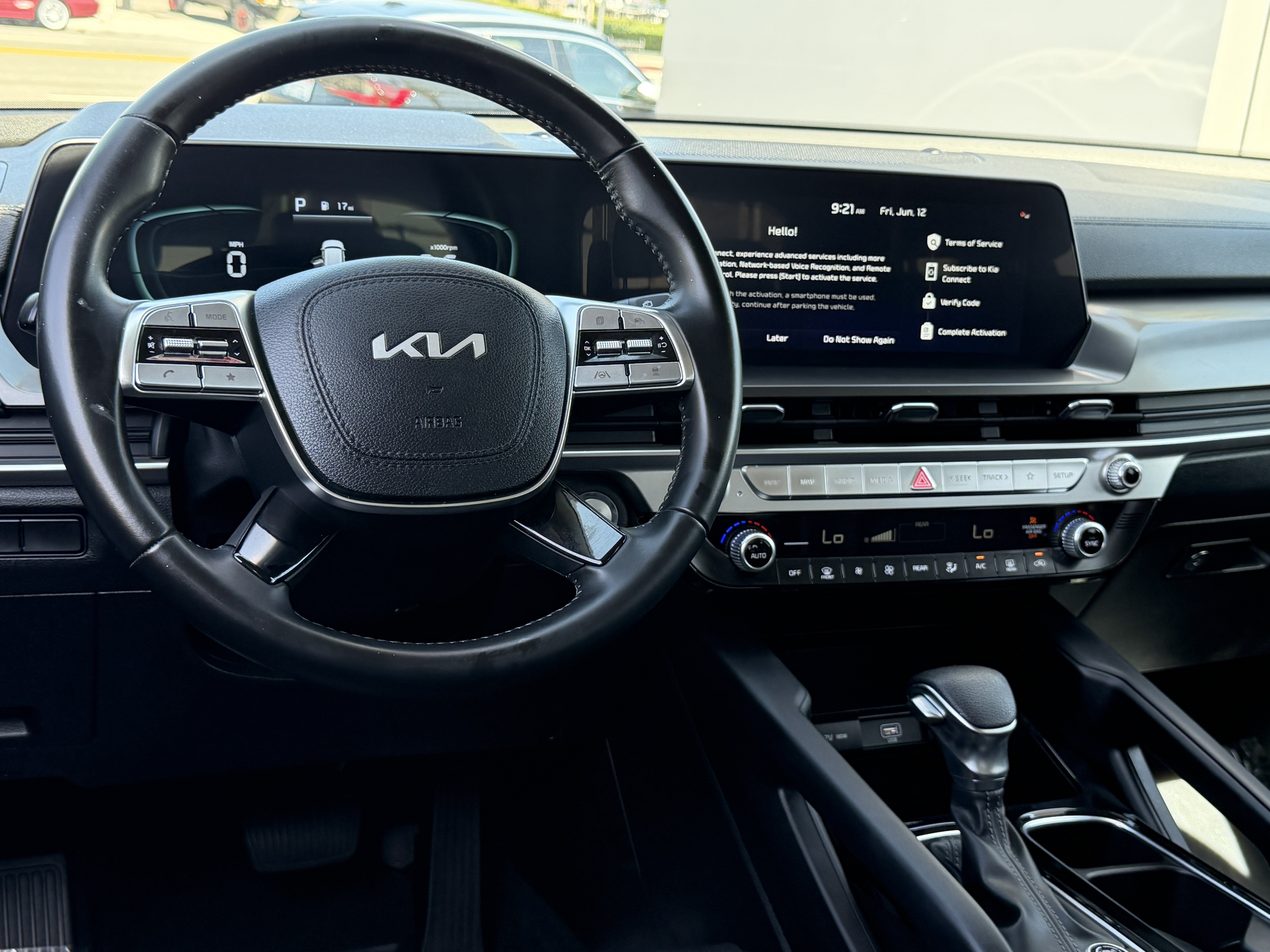 Certified 2024 Kia Telluride LX FWD image 24