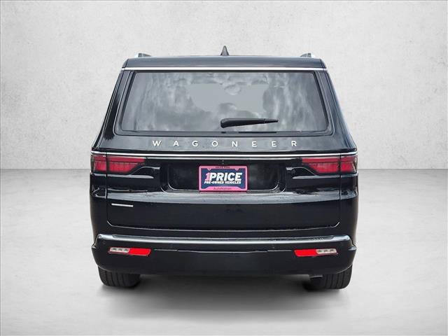 Used 2023 Jeep Wagoneer L Series II AWD/4WD image 7