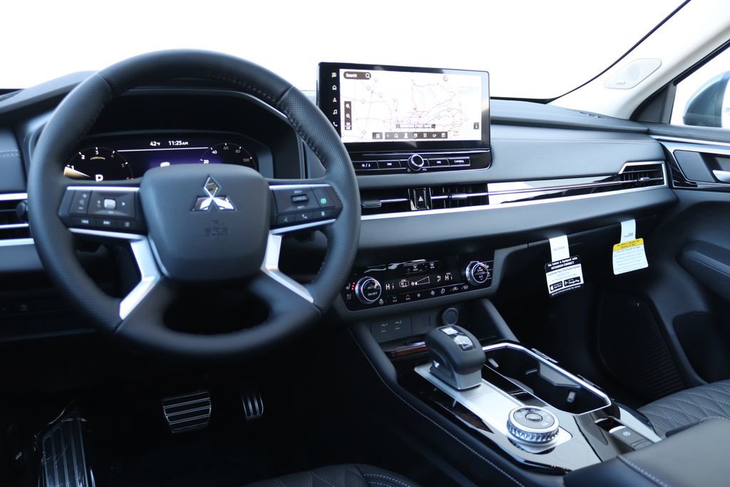 New 2026 Mitsubishi Outlander SEL image 4