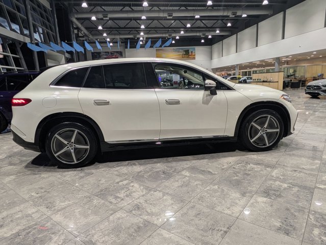 Certified 2023 Mercedes-Benz EQS 580 4MATIC SUV image 4