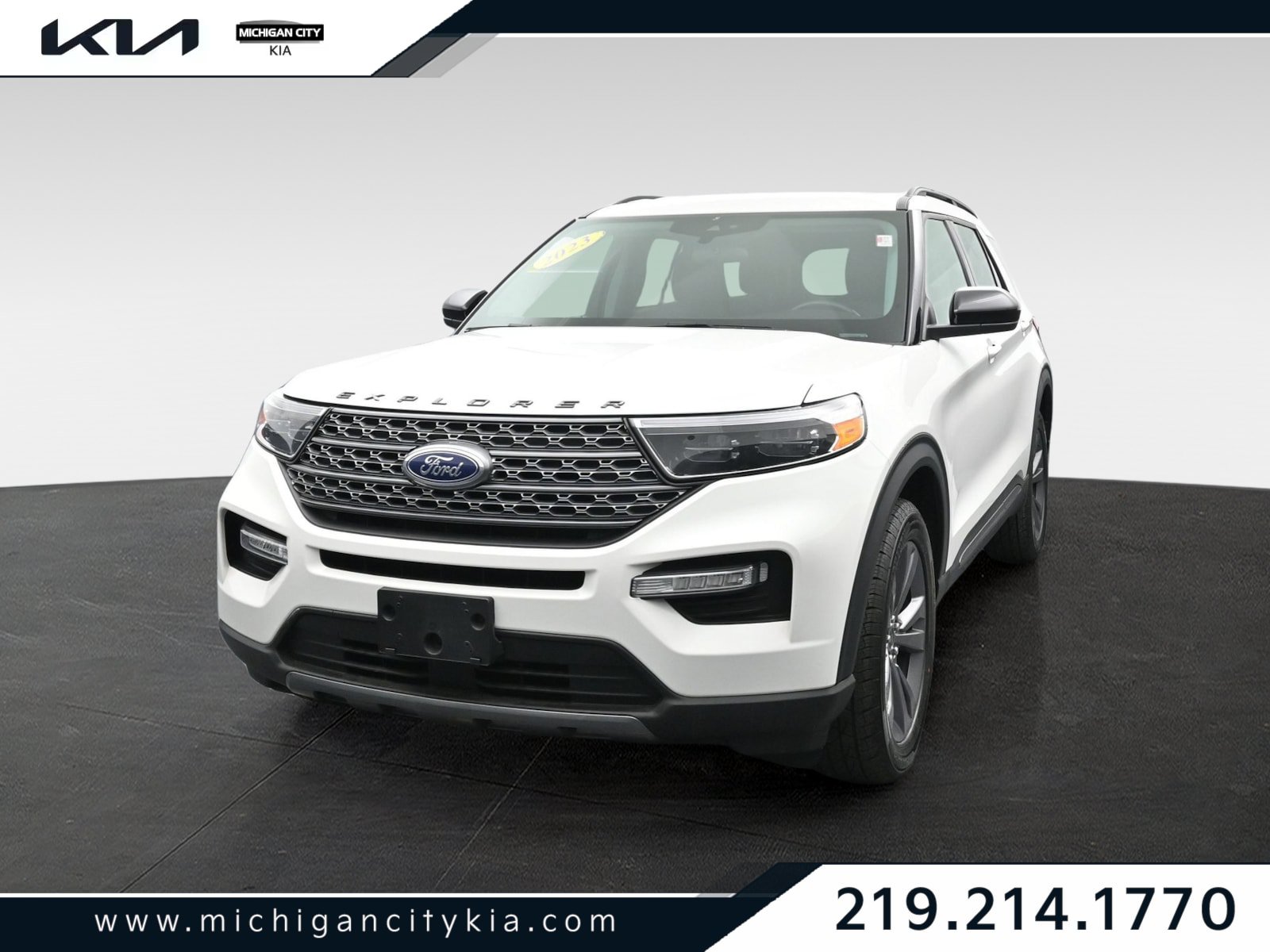 Used 2023 Ford Explorer XLT w/ Equipment Group 202A AWD/4WD image 1