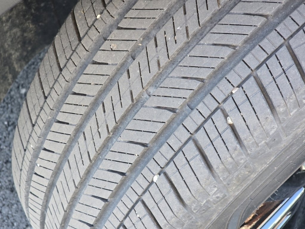 Used 2025 Chevrolet Trax ACTIV w/ Sunroof Package image 32