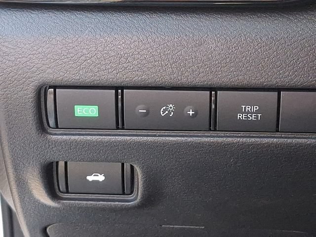 Used 2024 Nissan Sentra SV FWD image 23