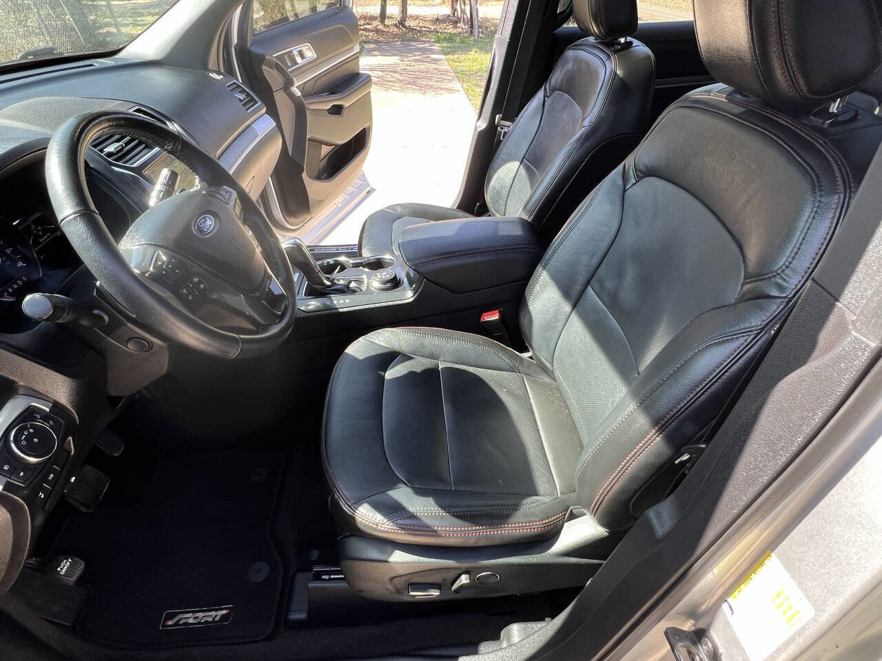 Used 2018 Ford Explorer Sport w/ Equipment Group 401A image 26