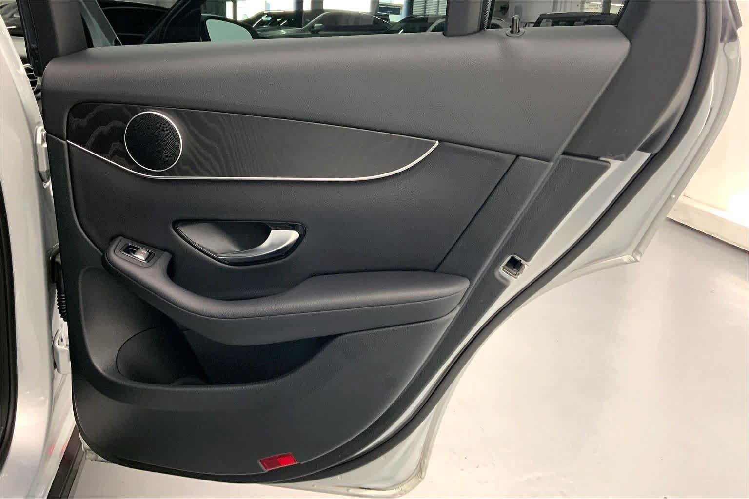 Used 2018 Mercedes-Benz GLC 300 image 12