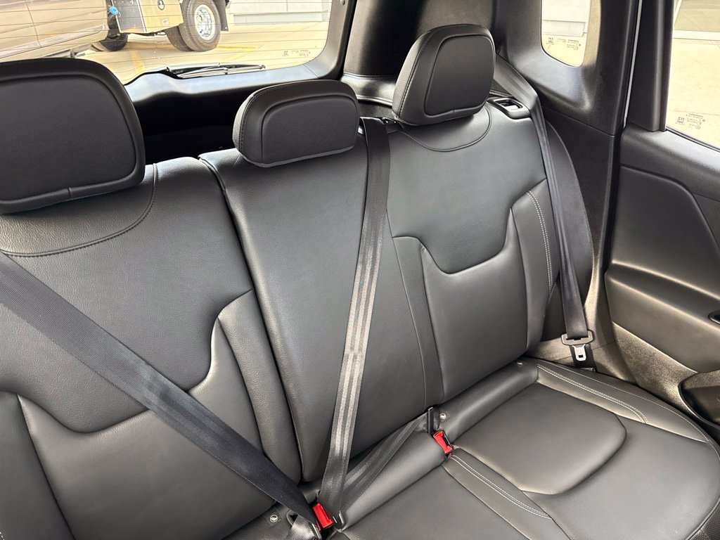 Used 2023 Jeep Renegade Limited AWD/4WD image 37