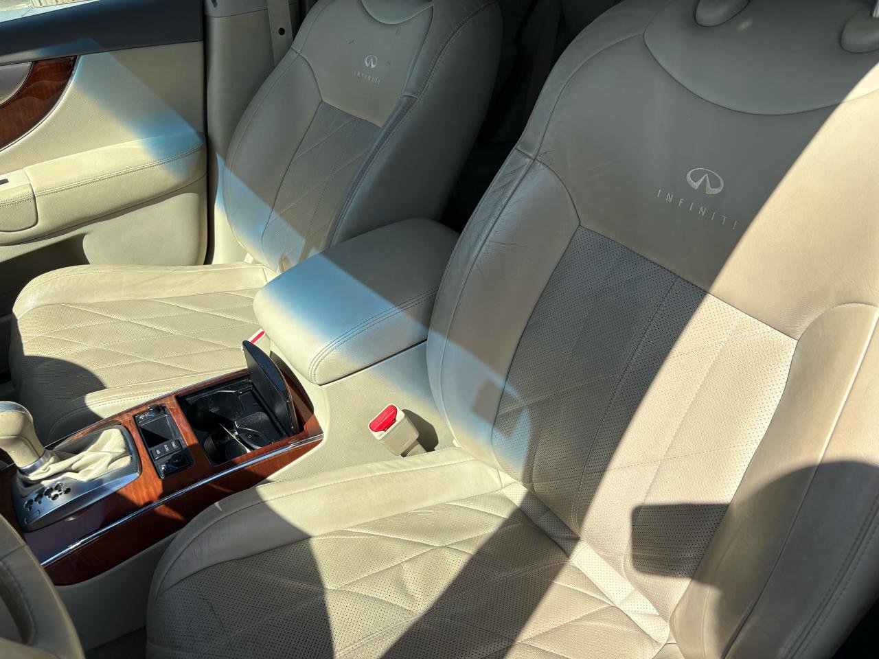 Used 2009 INFINITI FX35 2WD w/ Navigation Pkg image 8