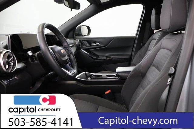 Used 2025 Chevrolet Equinox LT image 12