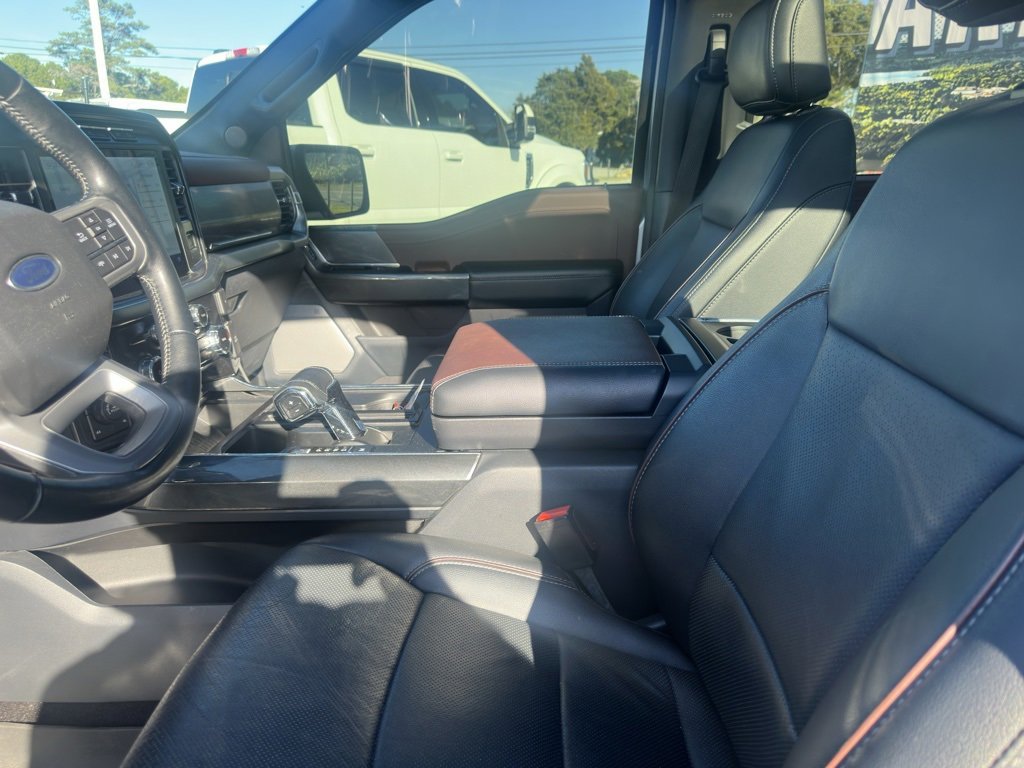 Used 2022 Ford F150 Lariat w/ Equipment Group 502A High image 5