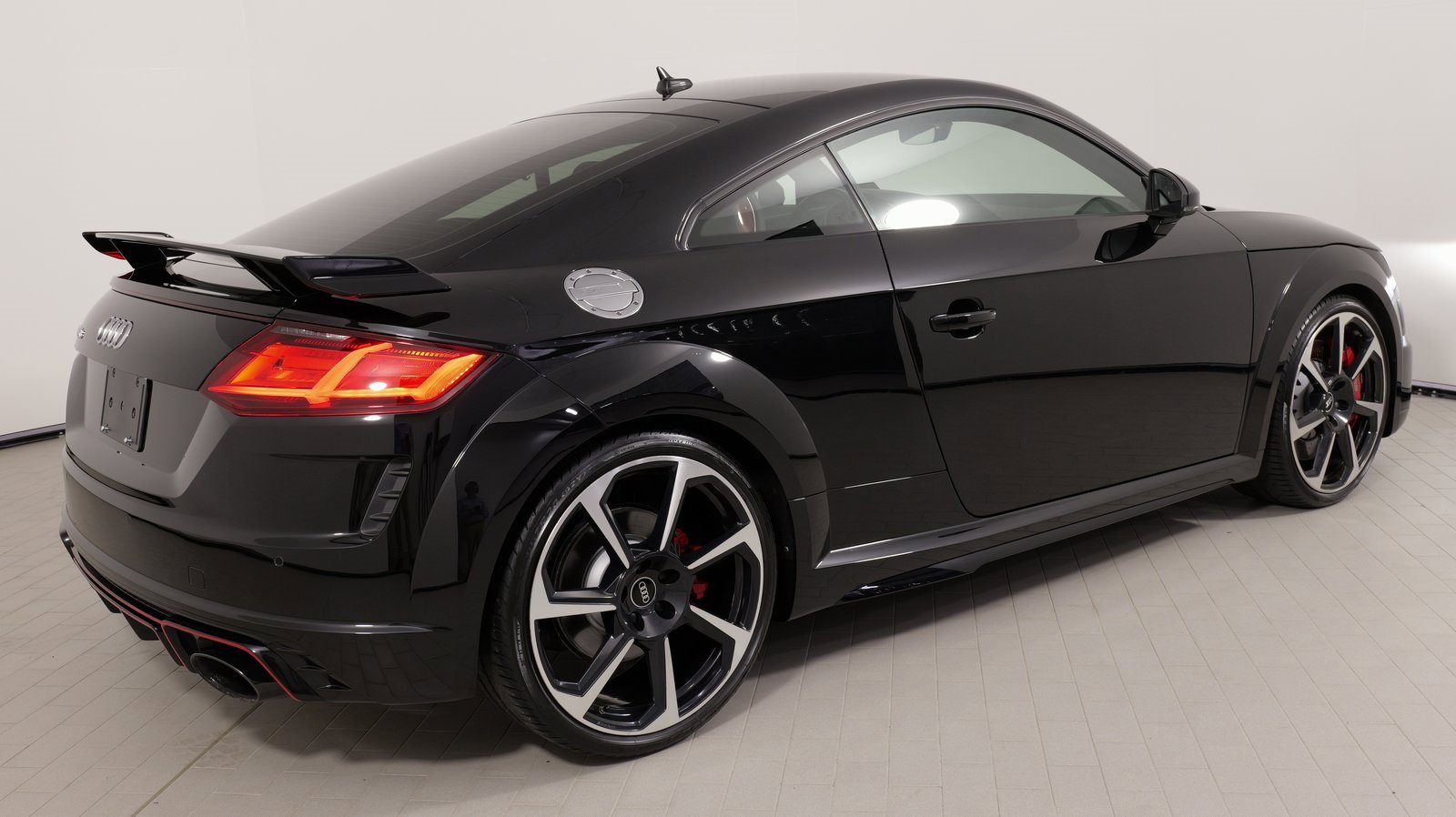 Used 2021 Audi TT RS image 10