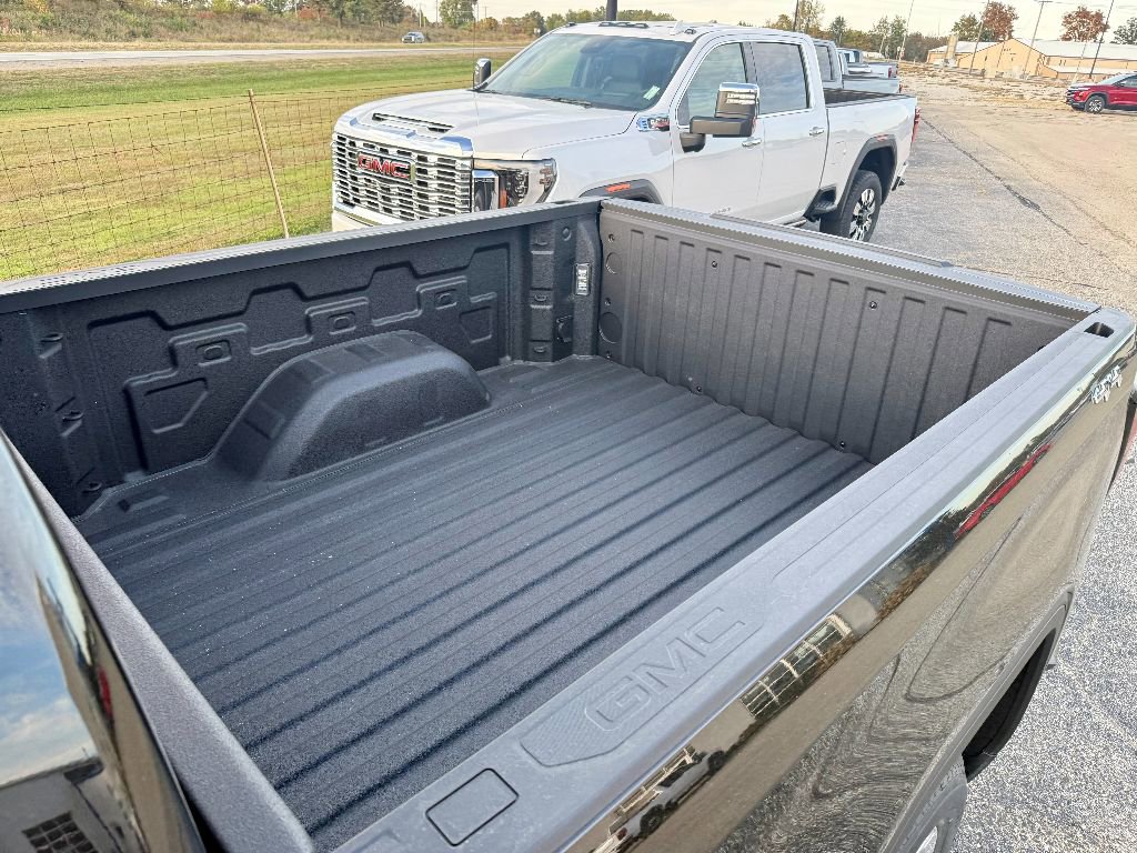 New 2026 GMC Sierra 1500 SLE w/ Preferred Package image 9