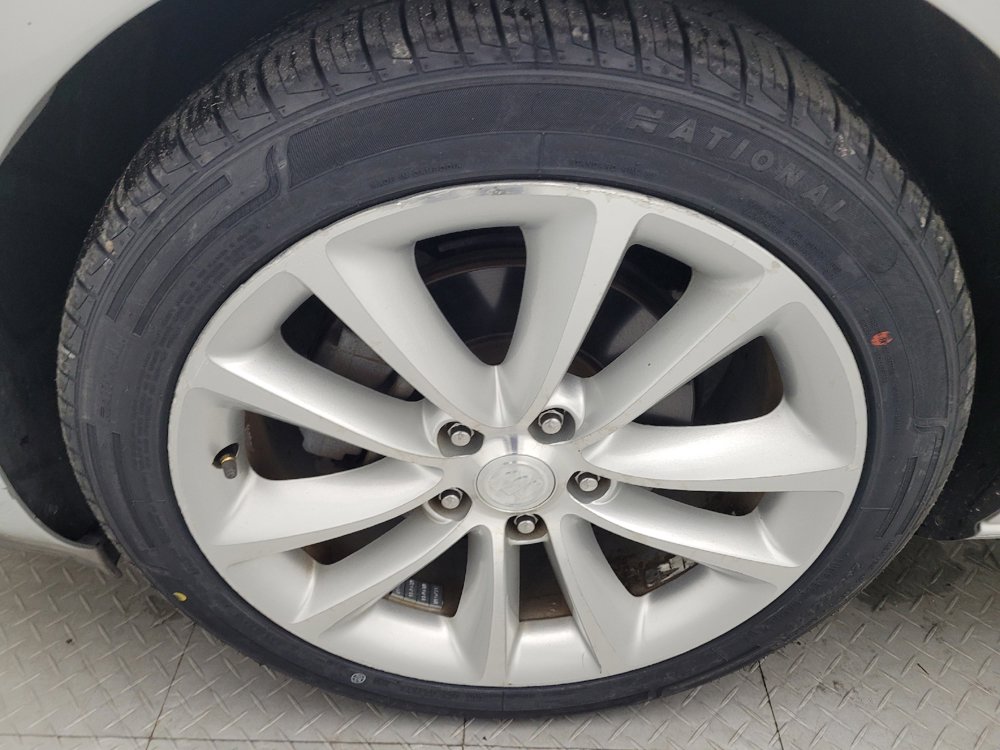 Used 2015 Buick Verano w/ Comfort Package image 31