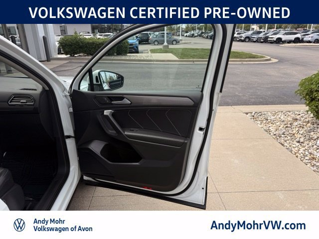 Used 2024 Volkswagen Tiguan SE FWD image 18