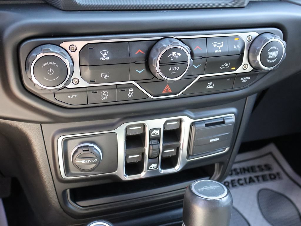 Used 2022 Jeep Gladiator Overland w/ Popular Equipment Package AWD/4WD image 34