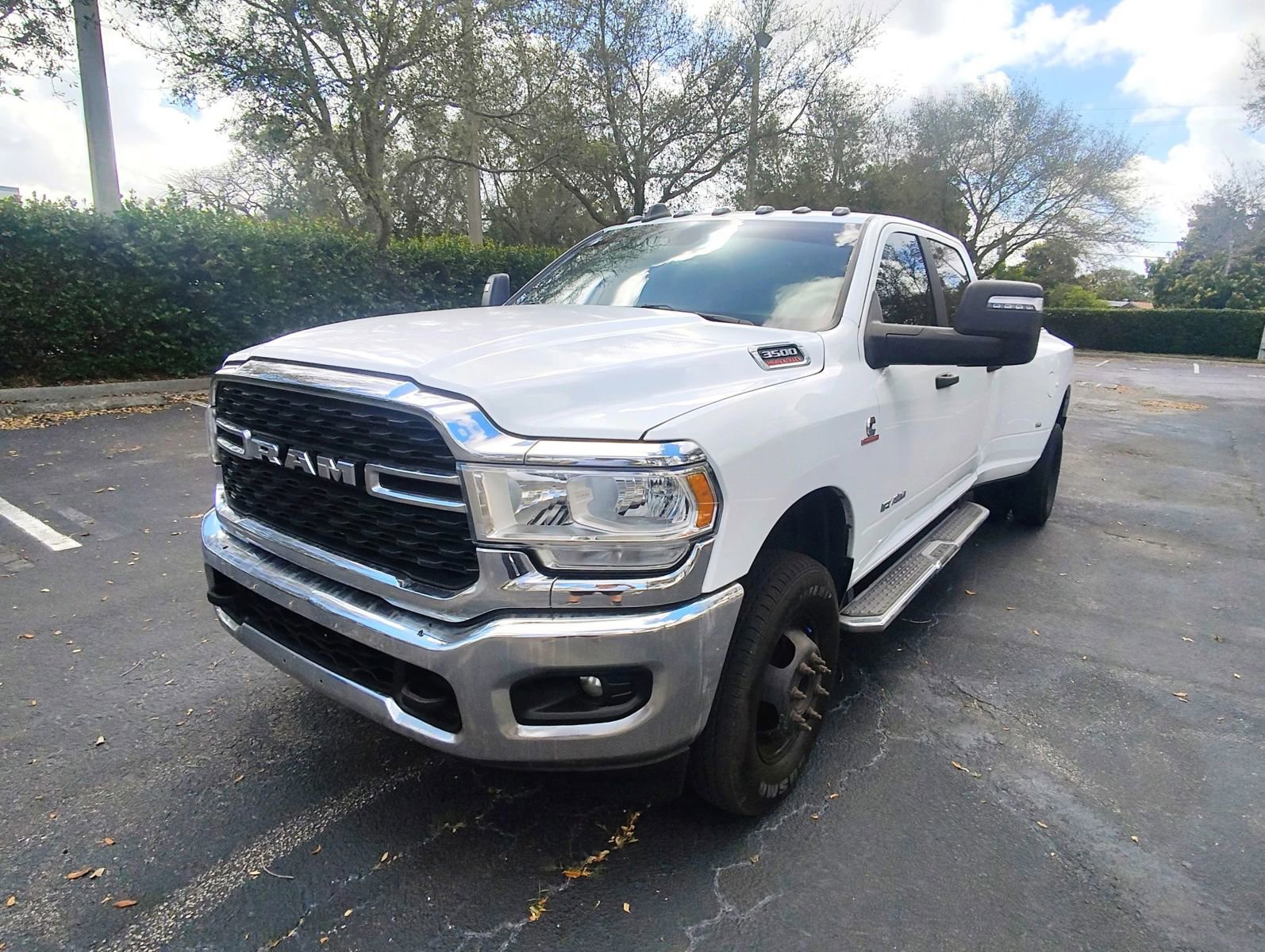 Used 2023 RAM 3500 Big Horn w/ Level 1 Equipment Group image 2