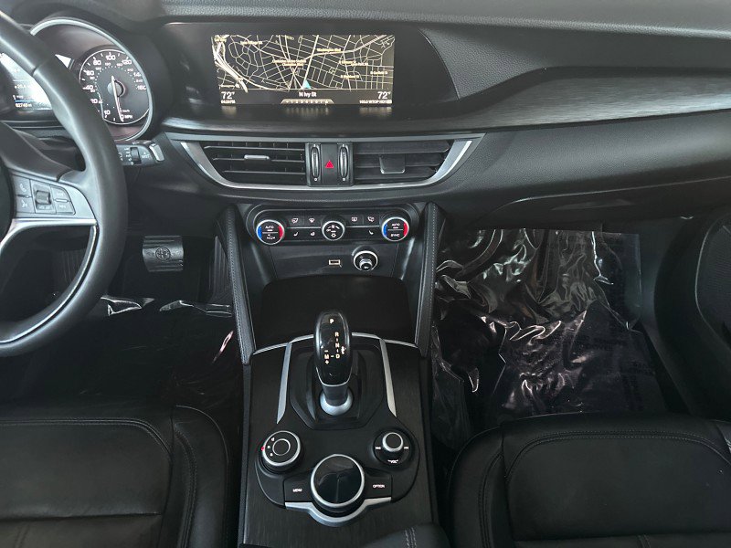 Used 2018 Alfa Romeo Stelvio AWD image 66