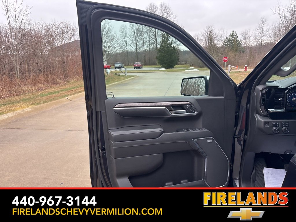 Used 2023 Chevrolet Silverado 1500 LTZ image 13