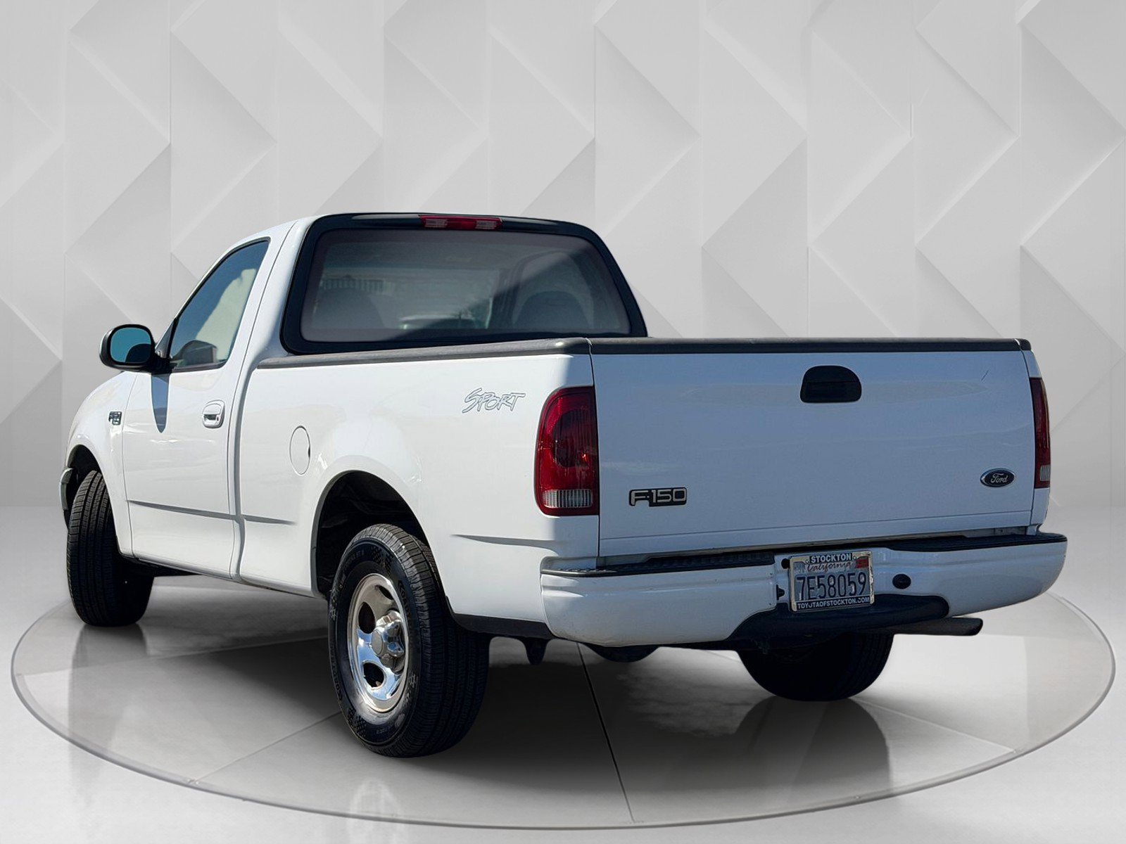 Used 2003 Ford F150 XL image 3