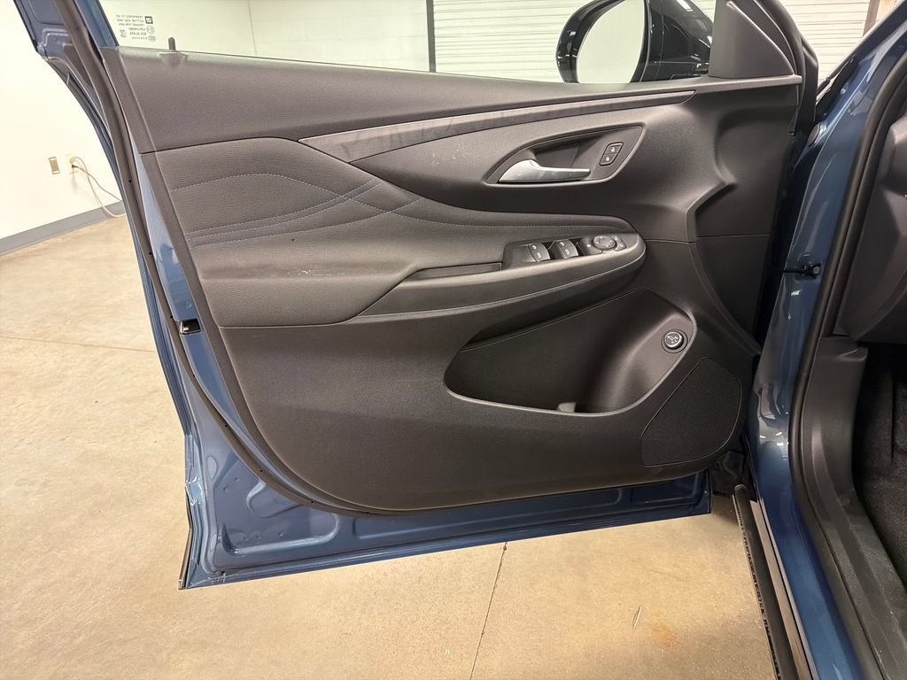 New 2026 Buick Envista Sport Touring w/ Convenience I Package FWD image 18