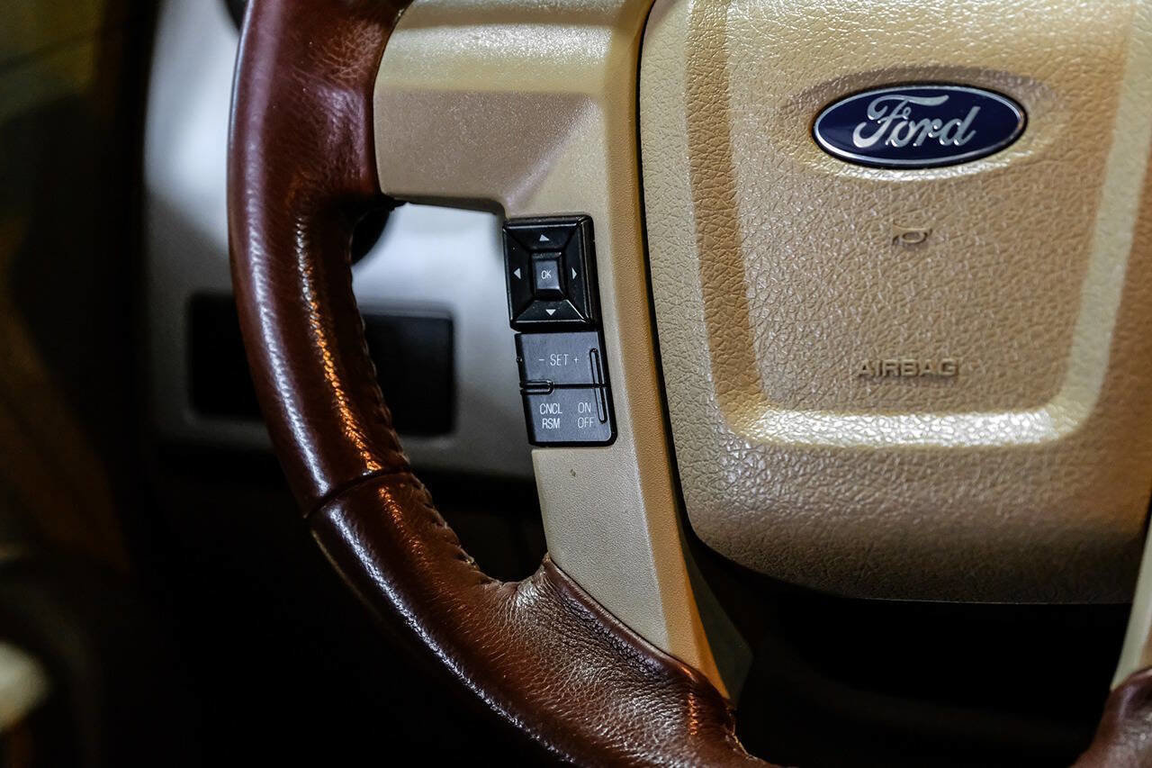 Used 2013 Ford F150 King Ranch w/ King Ranch Luxury Pkg RWD image 19