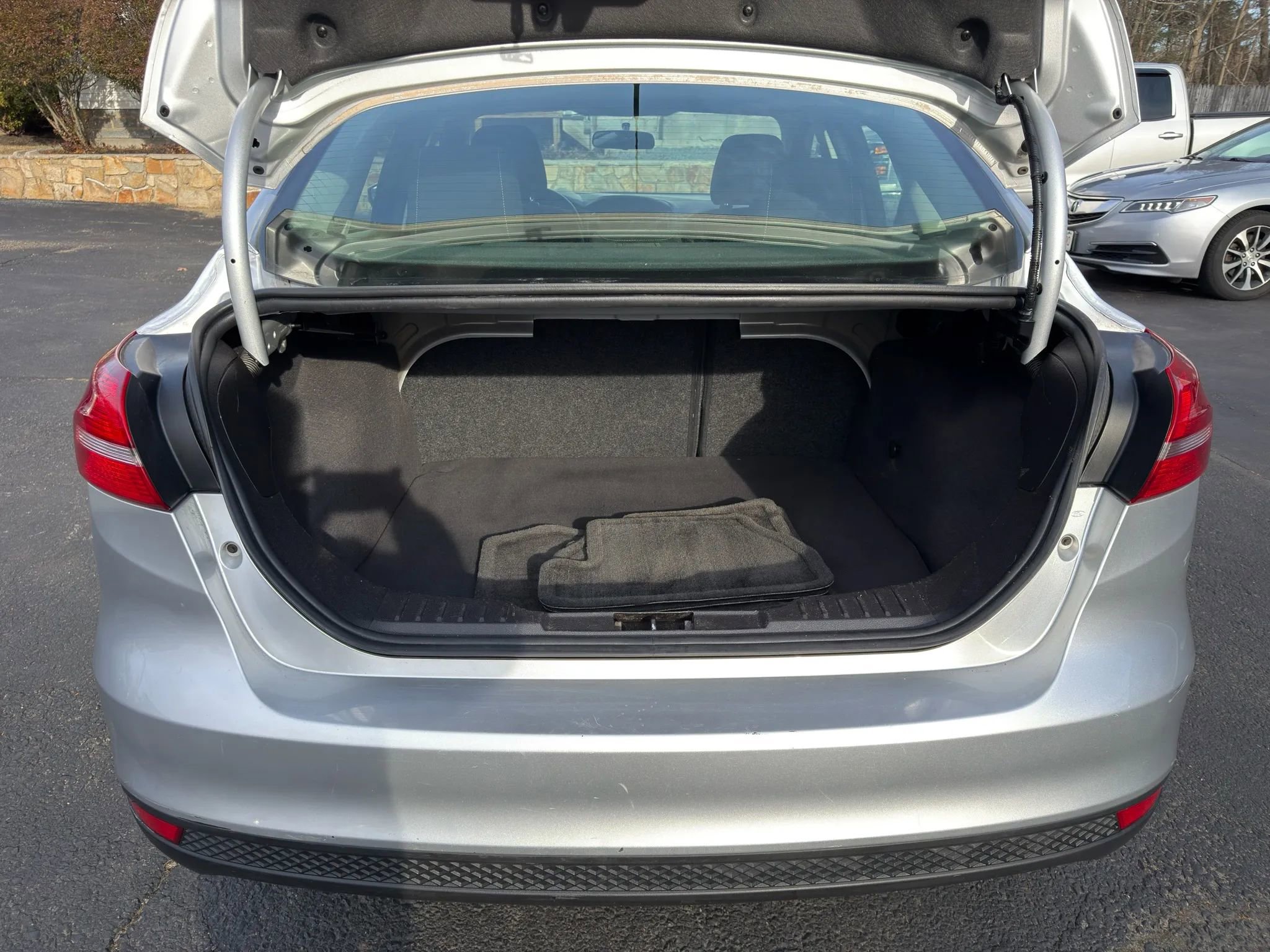 Used 2017 Ford Focus SE image 13