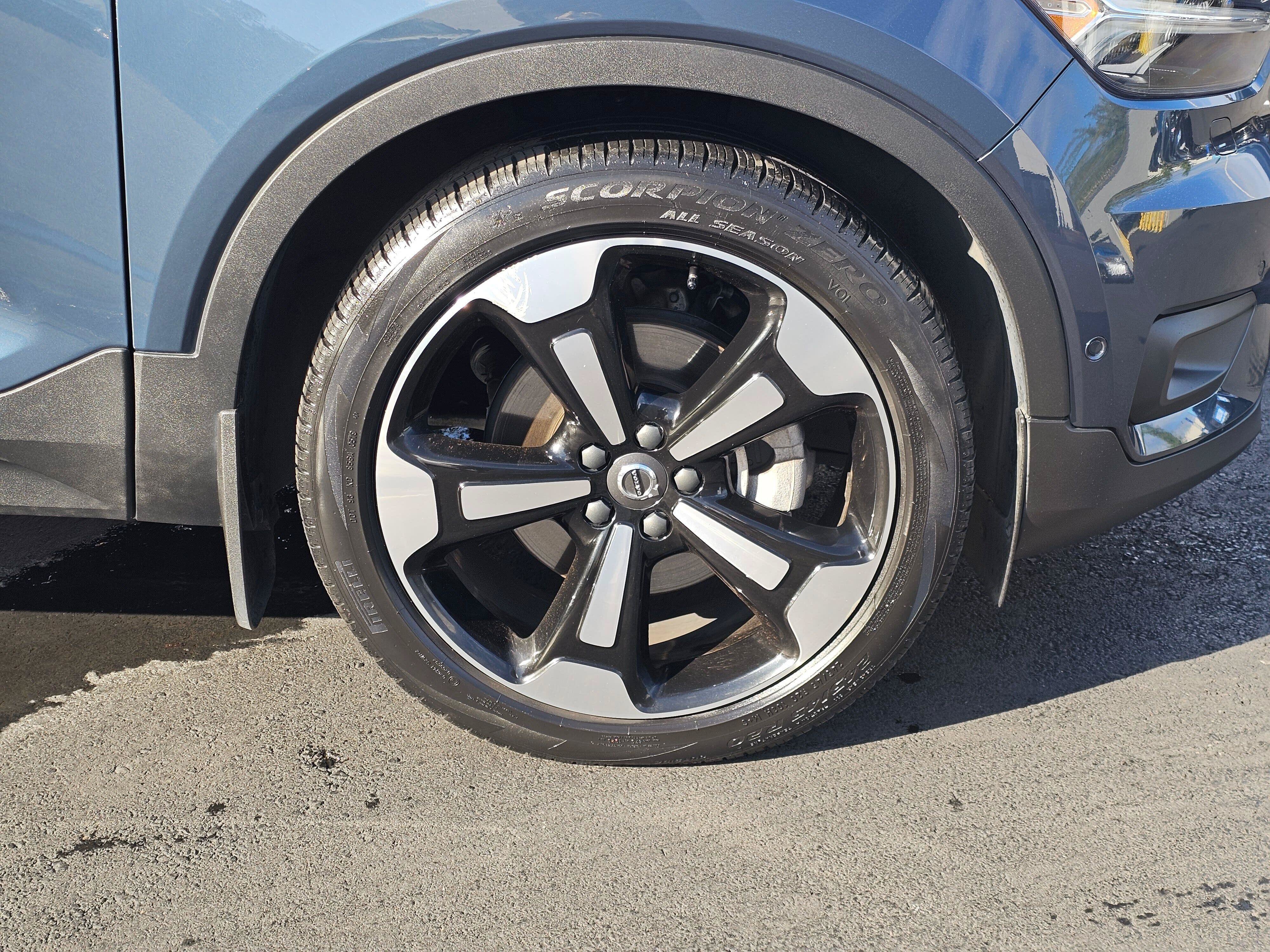 Used 2019 Volvo XC40 T5 Inscription AWD/4WD image 9