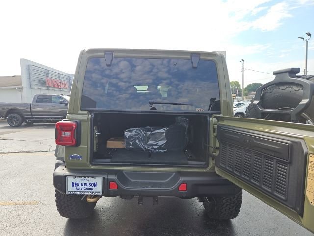 New 2025 Jeep Wrangler Unlimited Rubicon 392 image 12