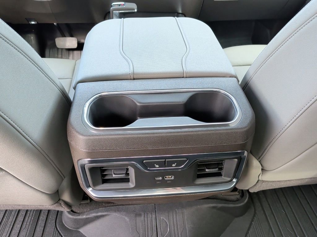 New 2026 GMC Sierra 1500 SLT image 39