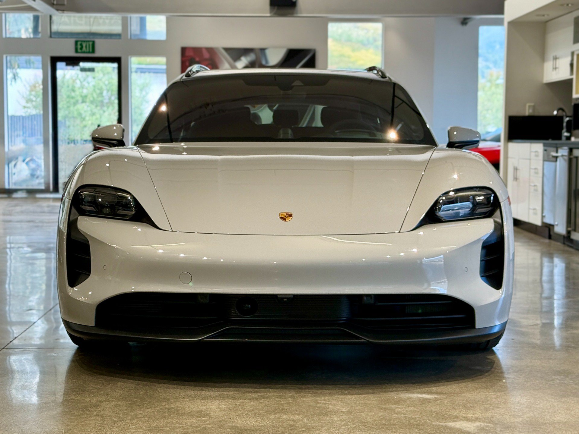 Used 2023 Porsche Taycan GTS AWD/4WD image 18