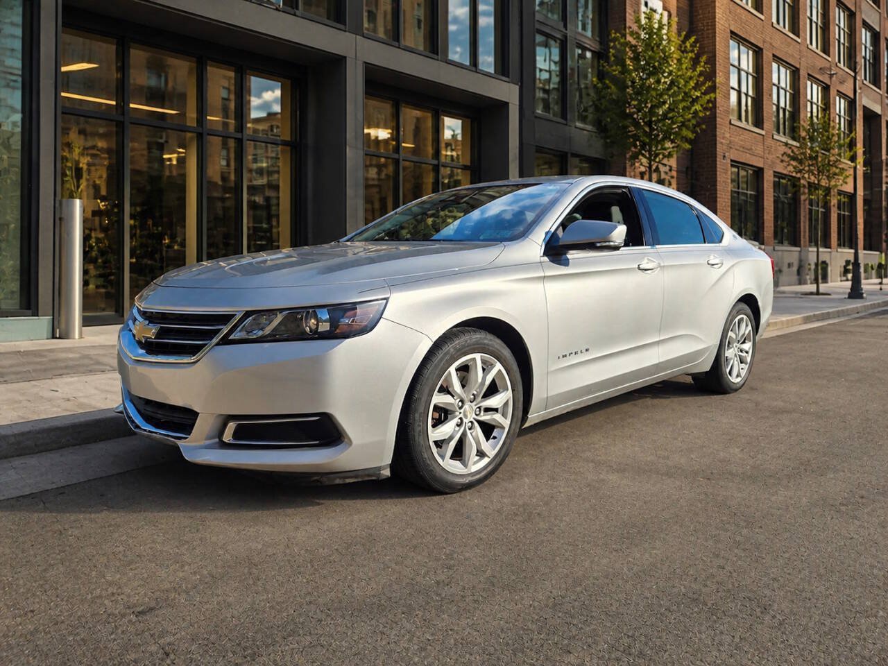 Used 2016 Chevrolet Impala LT w/ Convenience Package FWD image 1