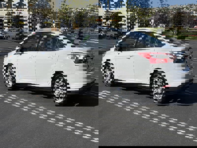 Used 2014 Ford Focus SE image 4