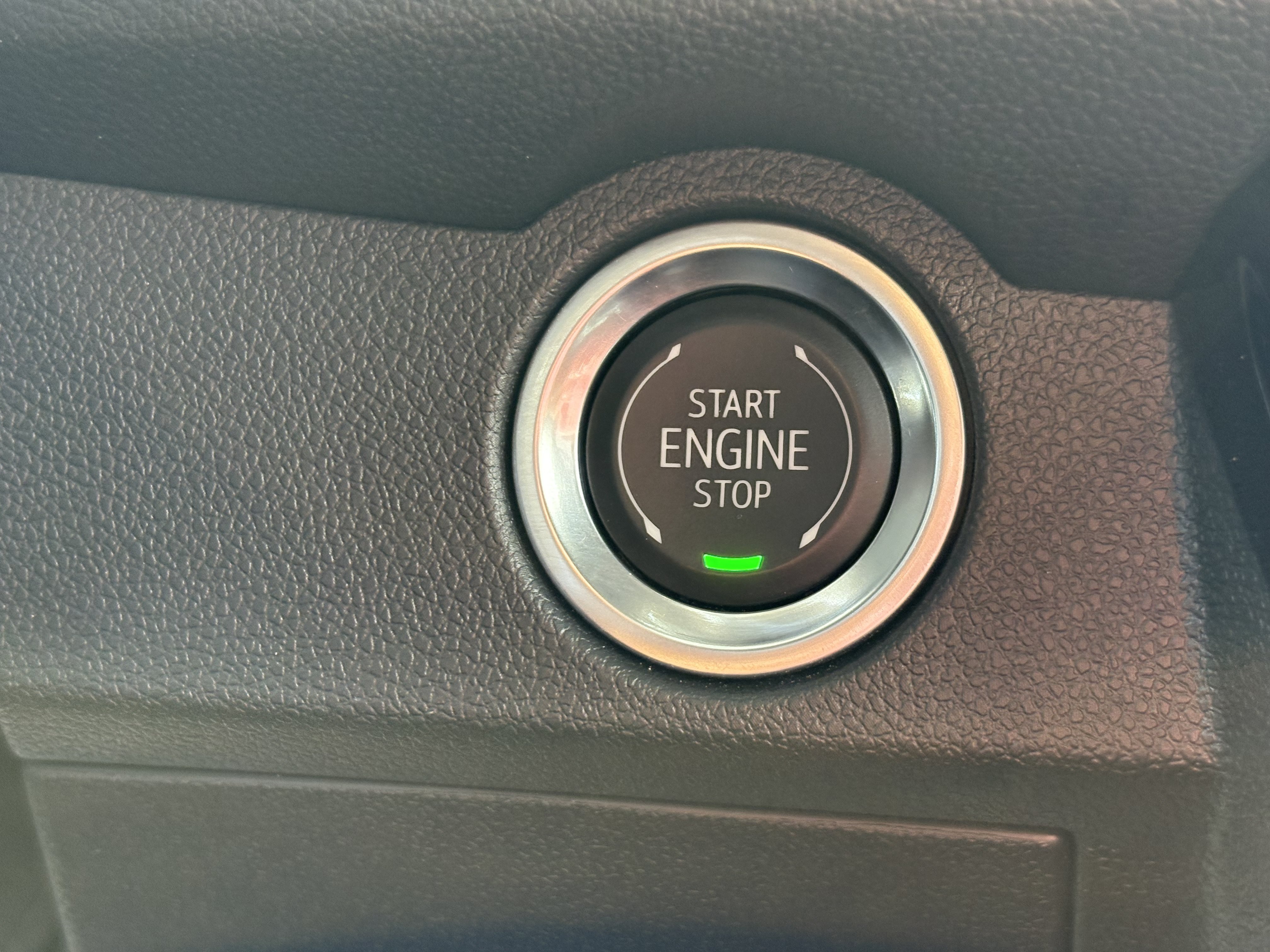 Used 2025 Chevrolet Traverse RS AWD/4WD image 30