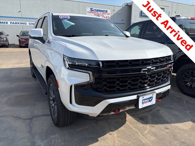 Used 2024 Chevrolet Tahoe Z71 w/ Luxury Package image 3
