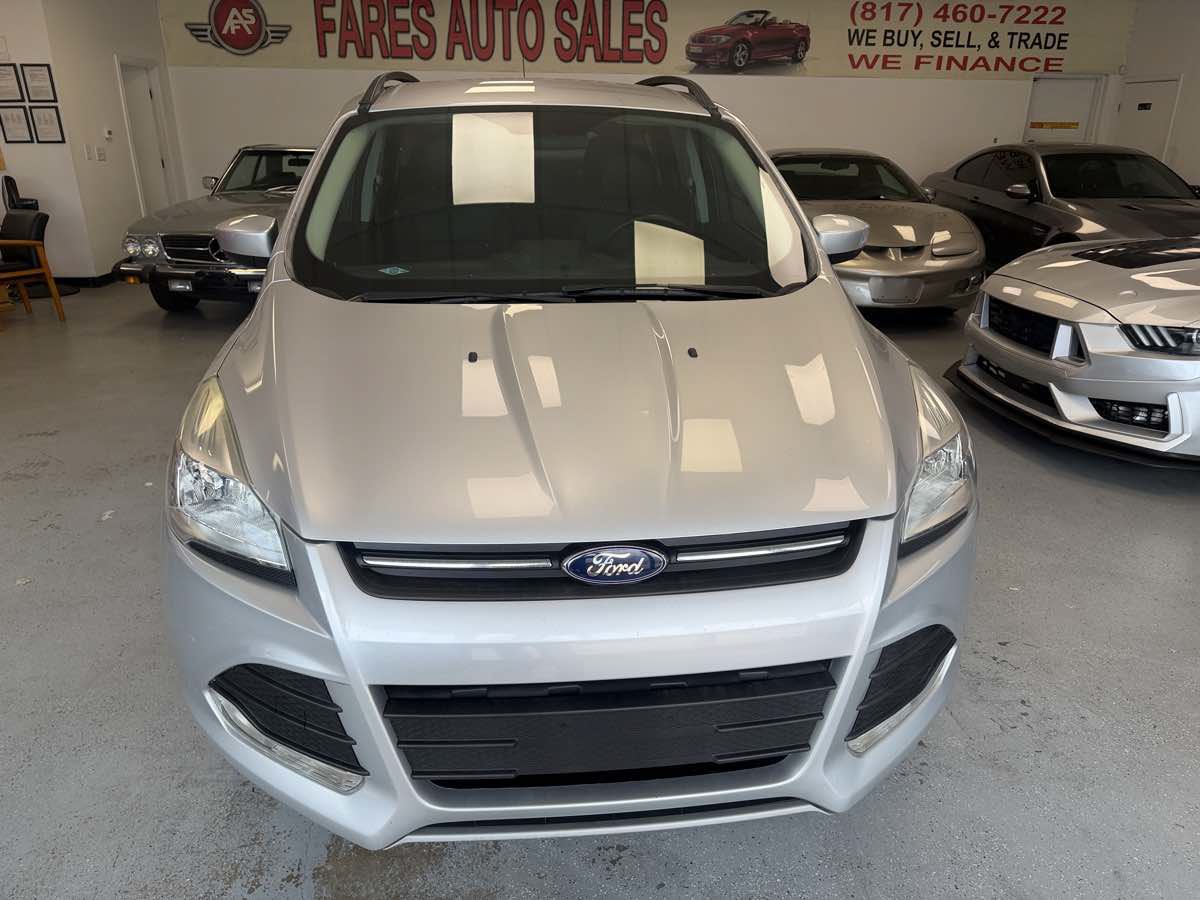 Used 2016 Ford Escape SE w/ SE Leather Comfort Package FWD image 12