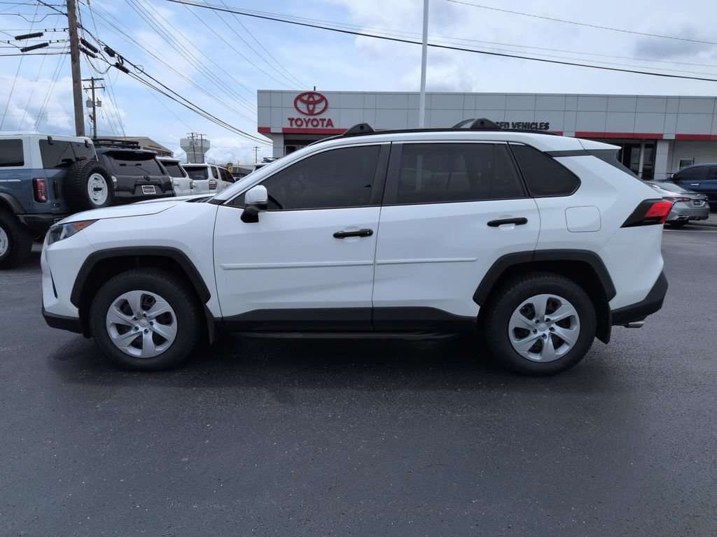 Certified 2021 Toyota RAV4 LE AWD/4WD image 2