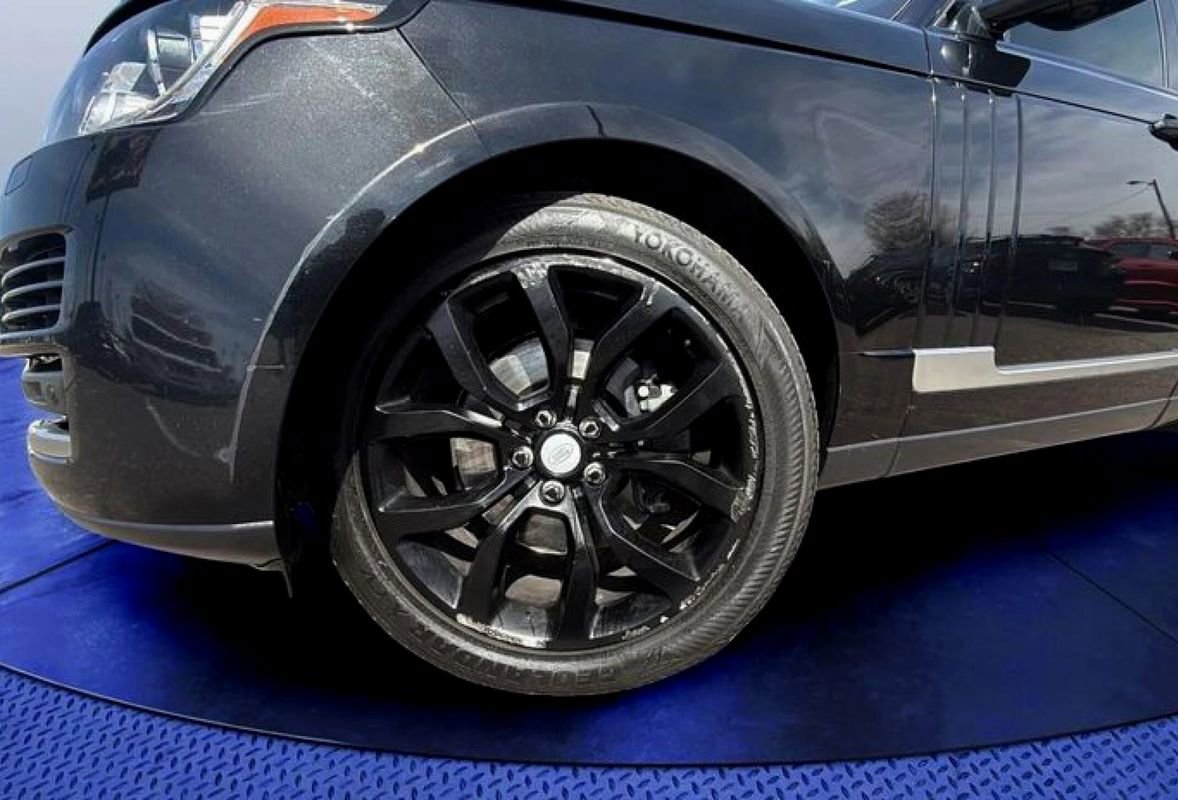 Used 2016 Land Rover Range Rover image 23