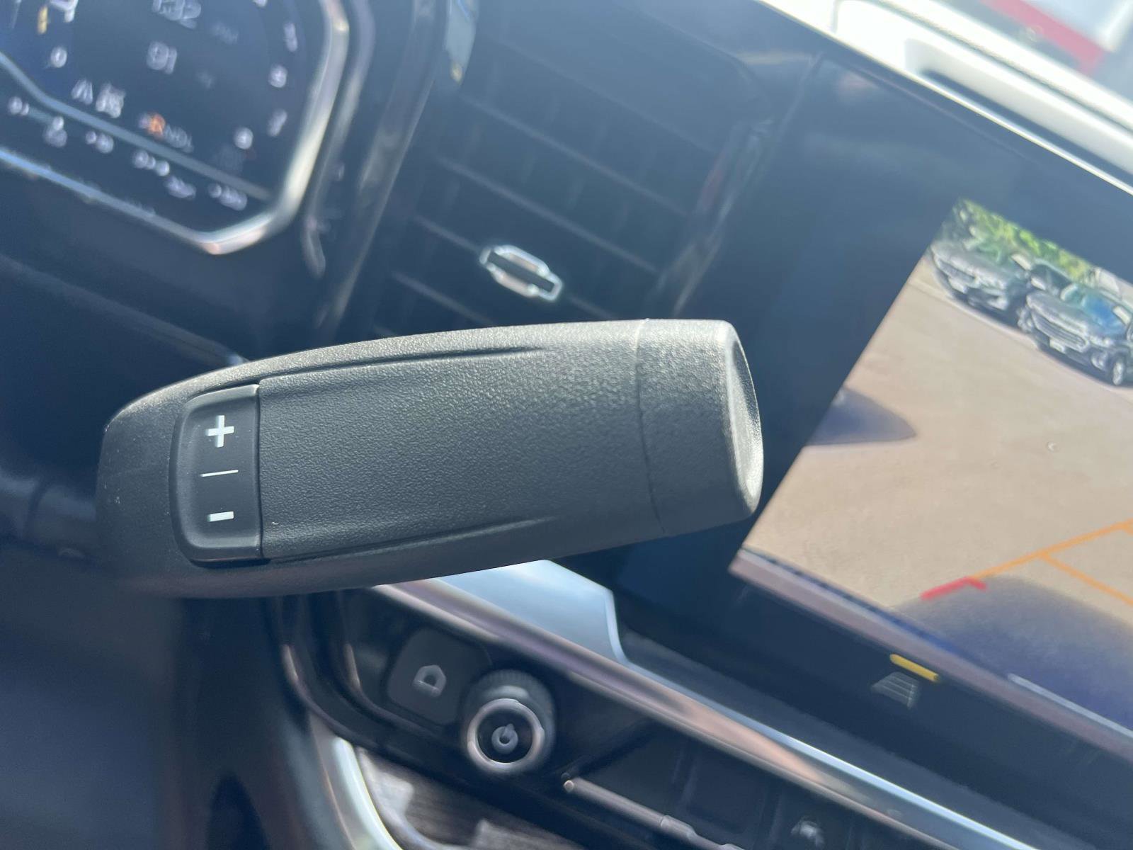 Used 2022 Chevrolet Silverado 1500 LT image 27