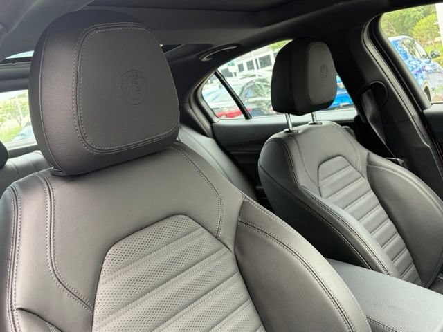 New 2026 Alfa Romeo Giulia AWD w/ Driving Assist Package image 39