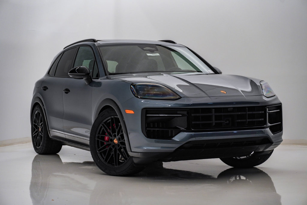 New 2026 Porsche Cayenne GTS AWD/4WD image 8