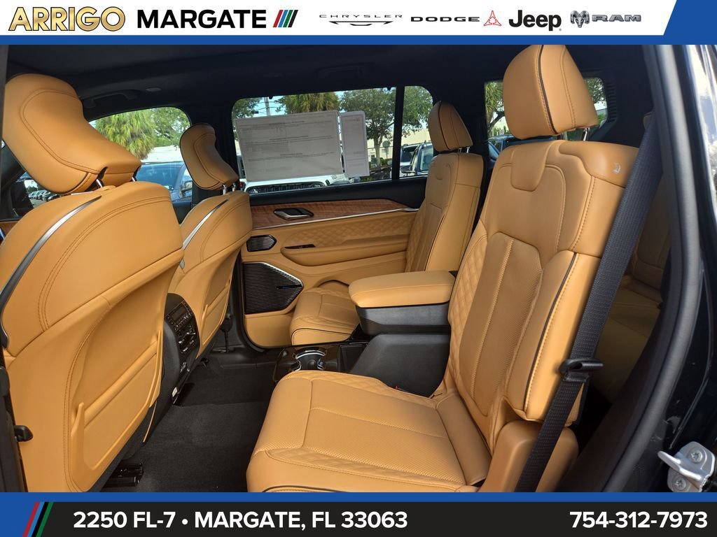 New 2025 Jeep Grand Cherokee L Summit AWD/4WD image 15