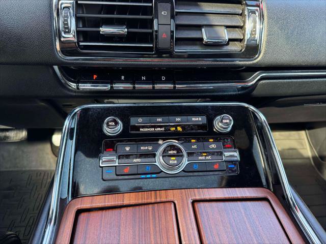 Used 2020 Lincoln Navigator L Reserve w/ Equipment Group 208A Reserve AWD/4WD image 31